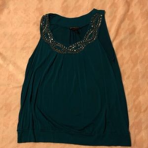 Women’s sleeveless top